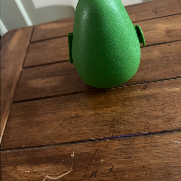Tupperware Green Avocado Container - Picture 2 of 3